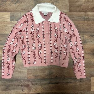 sincerely jules pink and white floral cardigan with scalloped collar